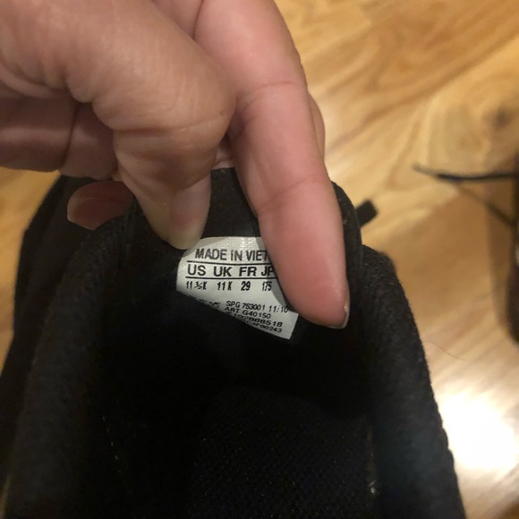 Soccer cleats - Picture 5 of 5